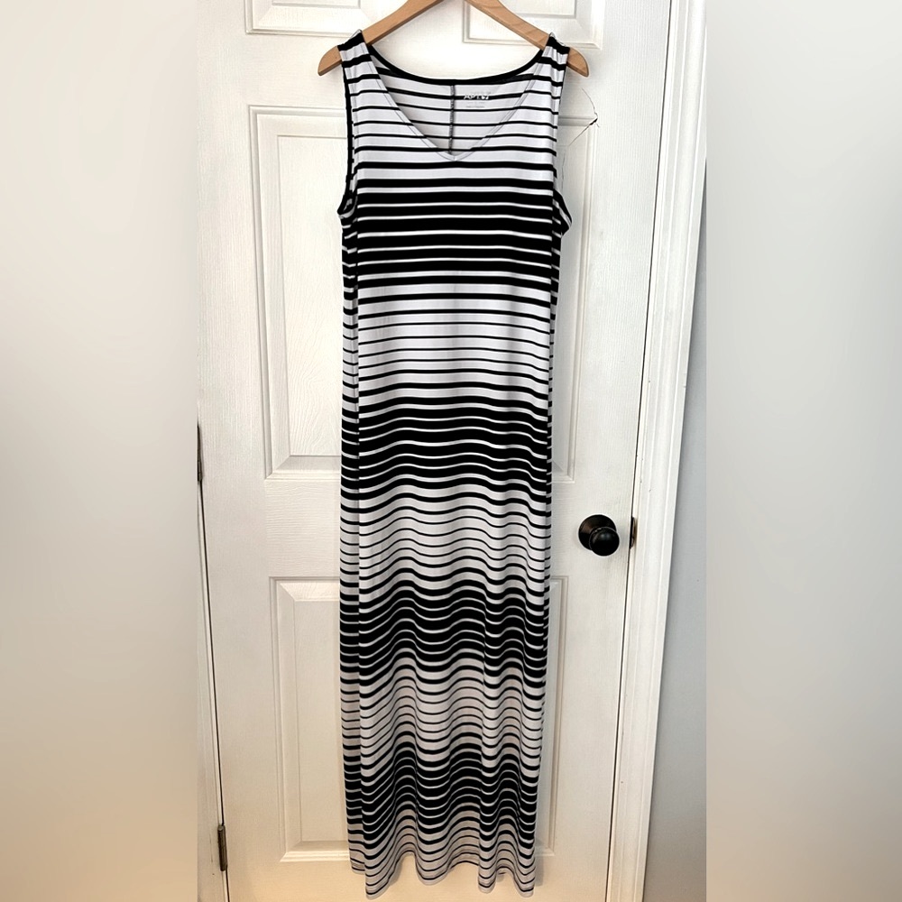 APT 9 Black/White Striped Maxi Dress